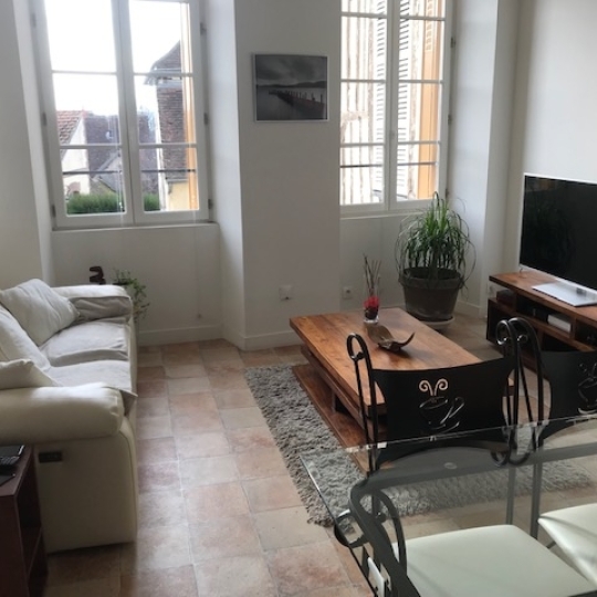  Annonces JOIGNY : Appartement | JOIGNY (89300) | 81 m2 | 650 € 