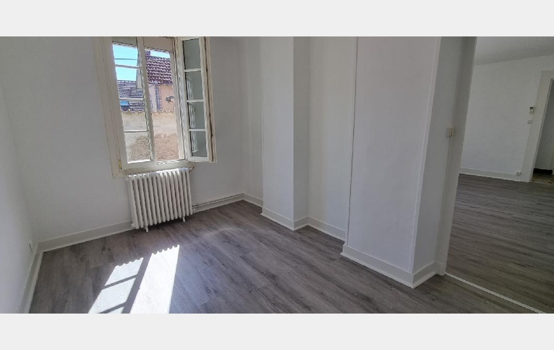 Annonces JOIGNY : Appartement | VILLENEUVE-SUR-YONNE (89500) | 48 m2 | 490 € 